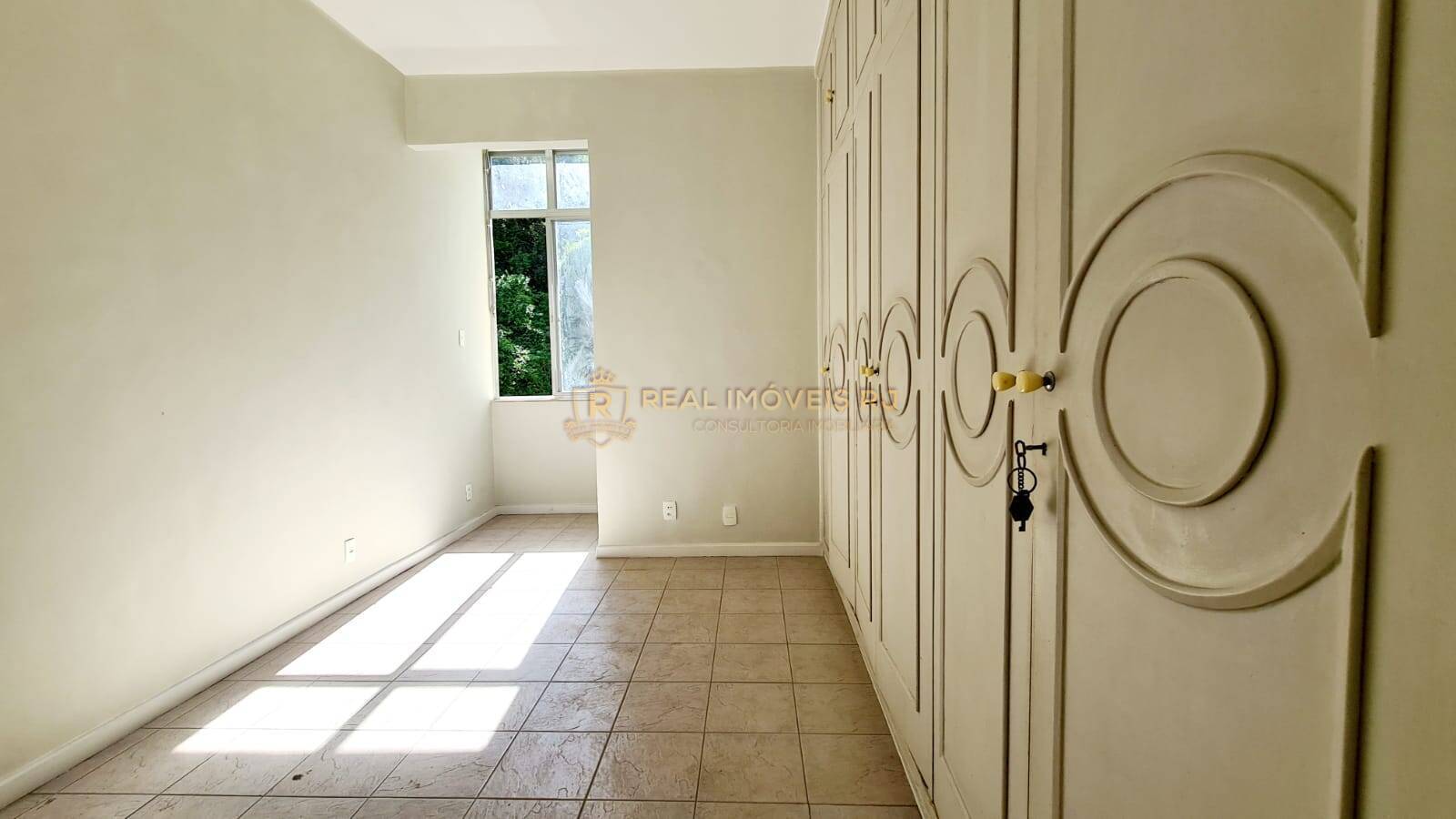 Apartamento à venda com 3 quartos, 100m² - Foto 18