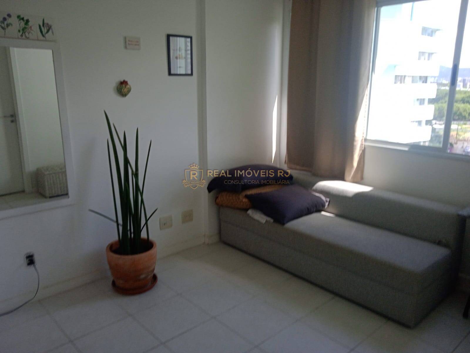 Apartamento à venda com 2 quartos, 77m² - Foto 14