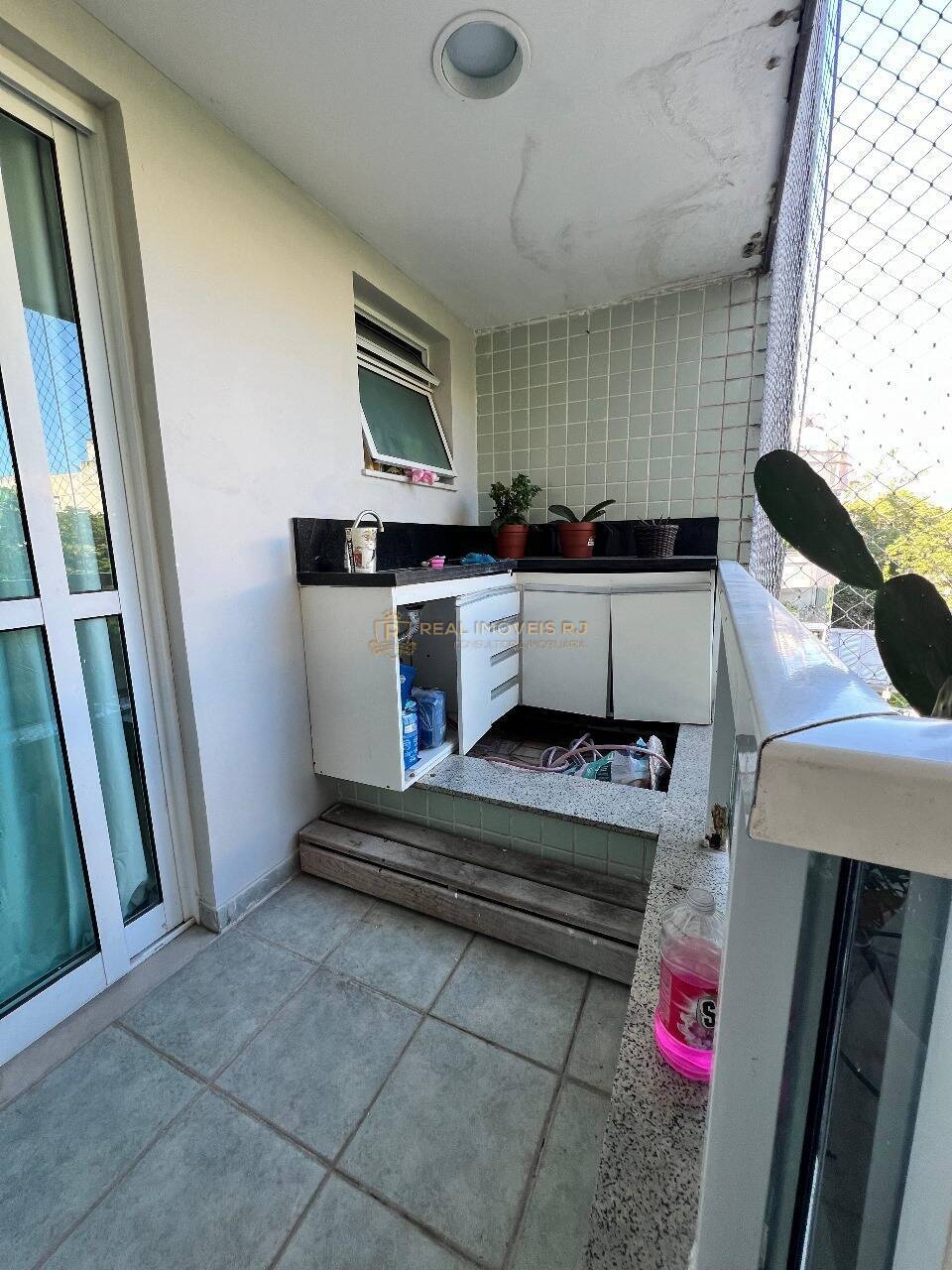 Apartamento à venda com 2 quartos, 100m² - Foto 4