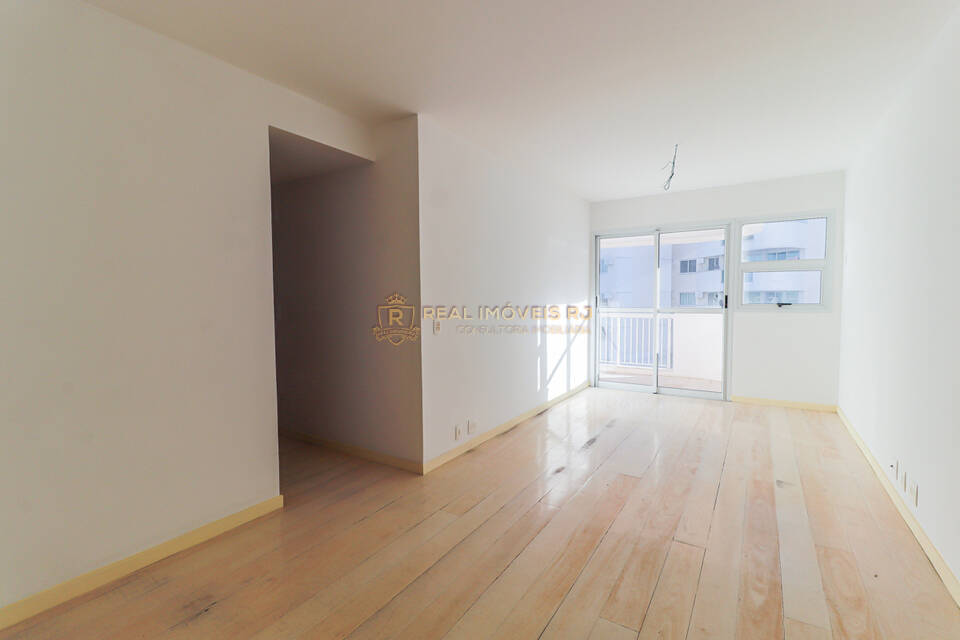 Apartamento à venda com 3 quartos, 82m² - Foto 2