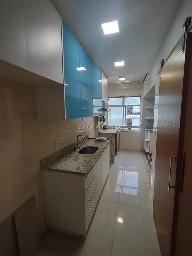 Apartamento à venda com 2 quartos, 75m² - Foto 9