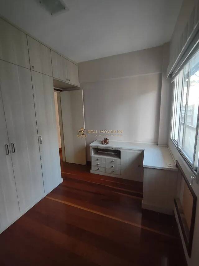 Apartamento à venda com 2 quartos, 75m² - Foto 14