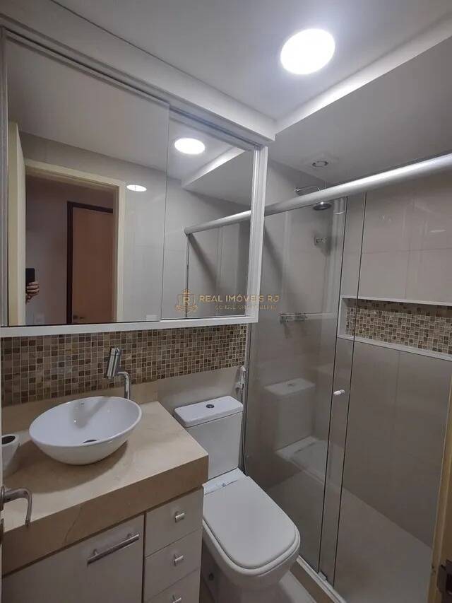 Apartamento à venda com 2 quartos, 75m² - Foto 17