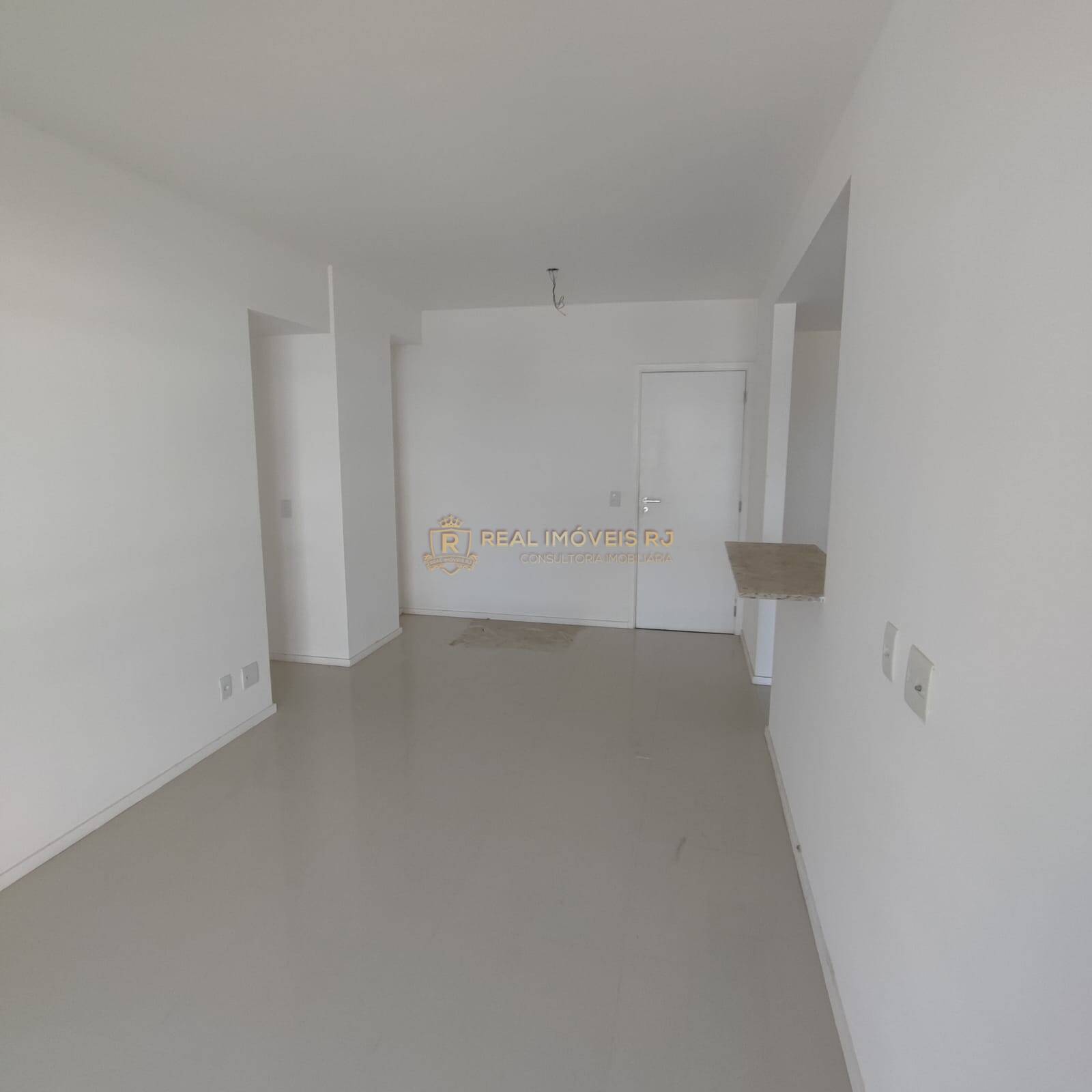 Apartamento à venda com 2 quartos, 75m² - Foto 4