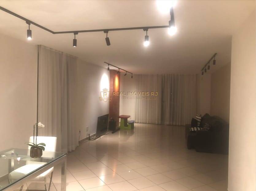 Cobertura à venda com 4 quartos, 360m² - Foto 2