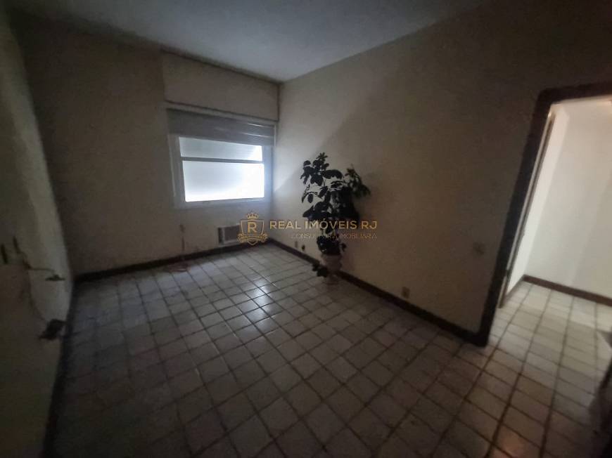 Apartamento à venda com 4 quartos, 148m² - Foto 18