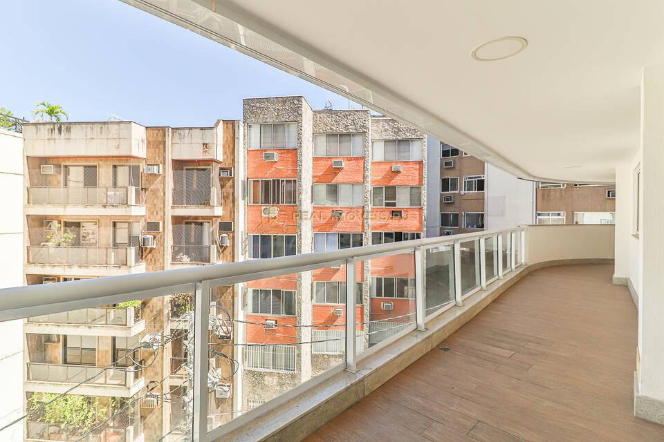 Apartamento à venda com 4 quartos, 179m² - Foto 4