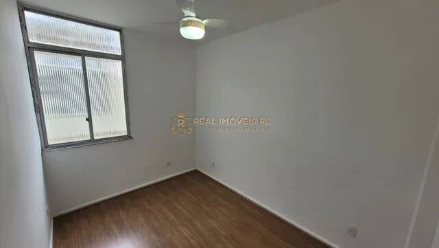 Apartamento à venda com 2 quartos, 49m² - Foto 11