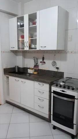 Apartamento à venda com 2 quartos, 70m² - Foto 7