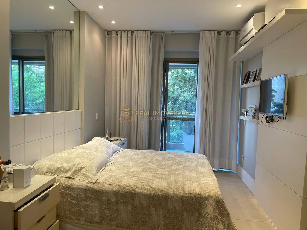 Apartamento à venda com 3 quartos, 160m² - Foto 7