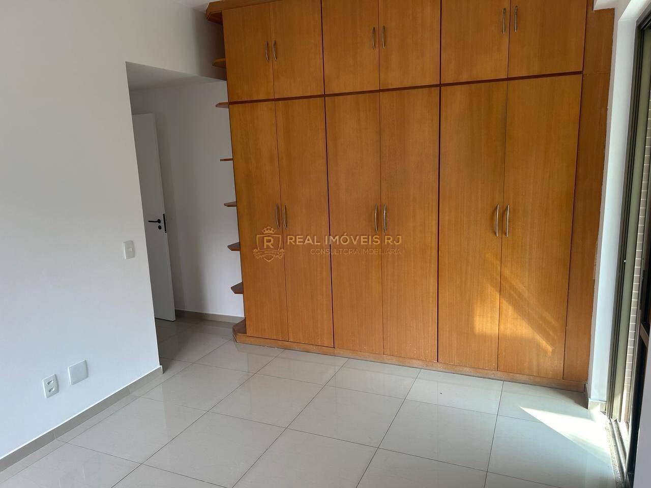 Apartamento à venda com 4 quartos, 210m² - Foto 24