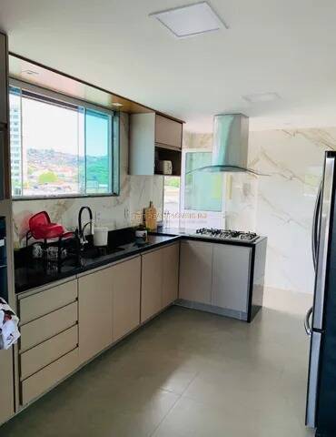 Apartamento à venda com 3 quartos, 230m² - Foto 4