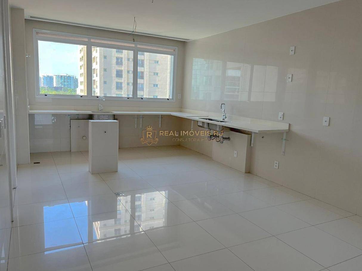 Apartamento à venda com 5 quartos, 648m² - Foto 4