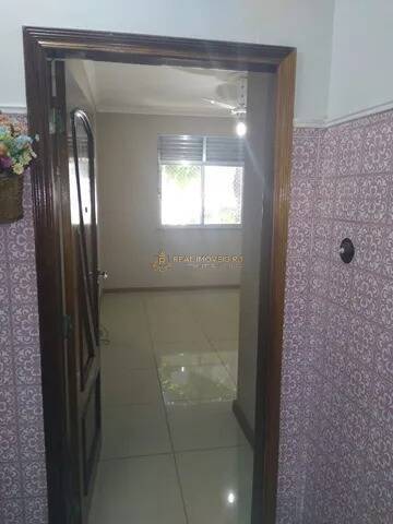 Apartamento à venda com 3 quartos, 70m² - Foto 2