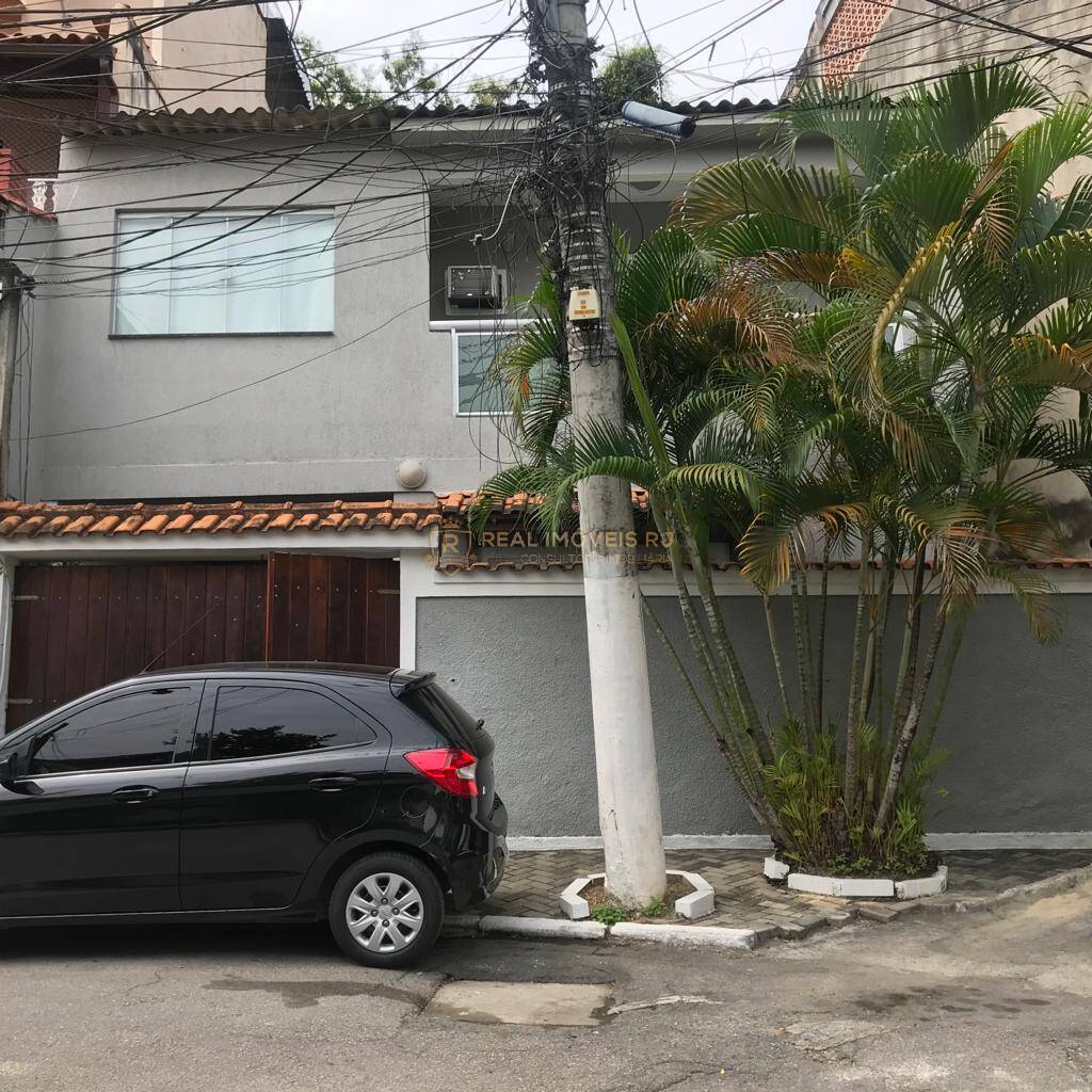 Casa à venda com 2 quartos, 160m² - Foto 2