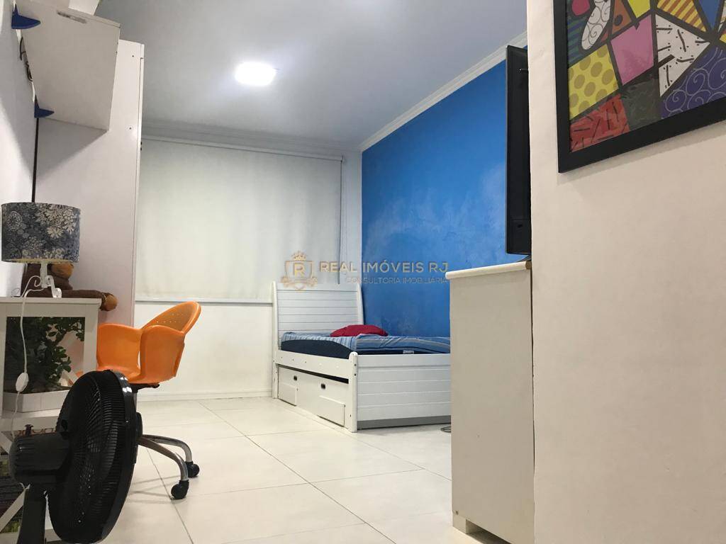 Casa à venda com 2 quartos, 160m² - Foto 13