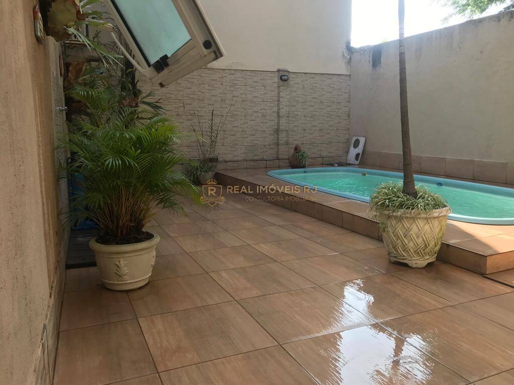 Casa à venda com 2 quartos, 160m² - Foto 31