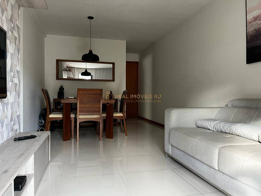 Apartamento à venda com 3 quartos, 83m² - Foto 2