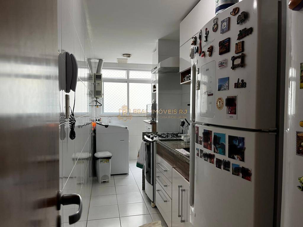 Apartamento à venda com 3 quartos, 83m² - Foto 4