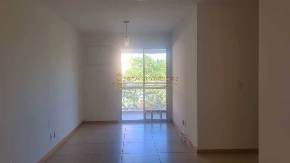 Apartamento à venda com 3 quartos, 80m² - Foto 4