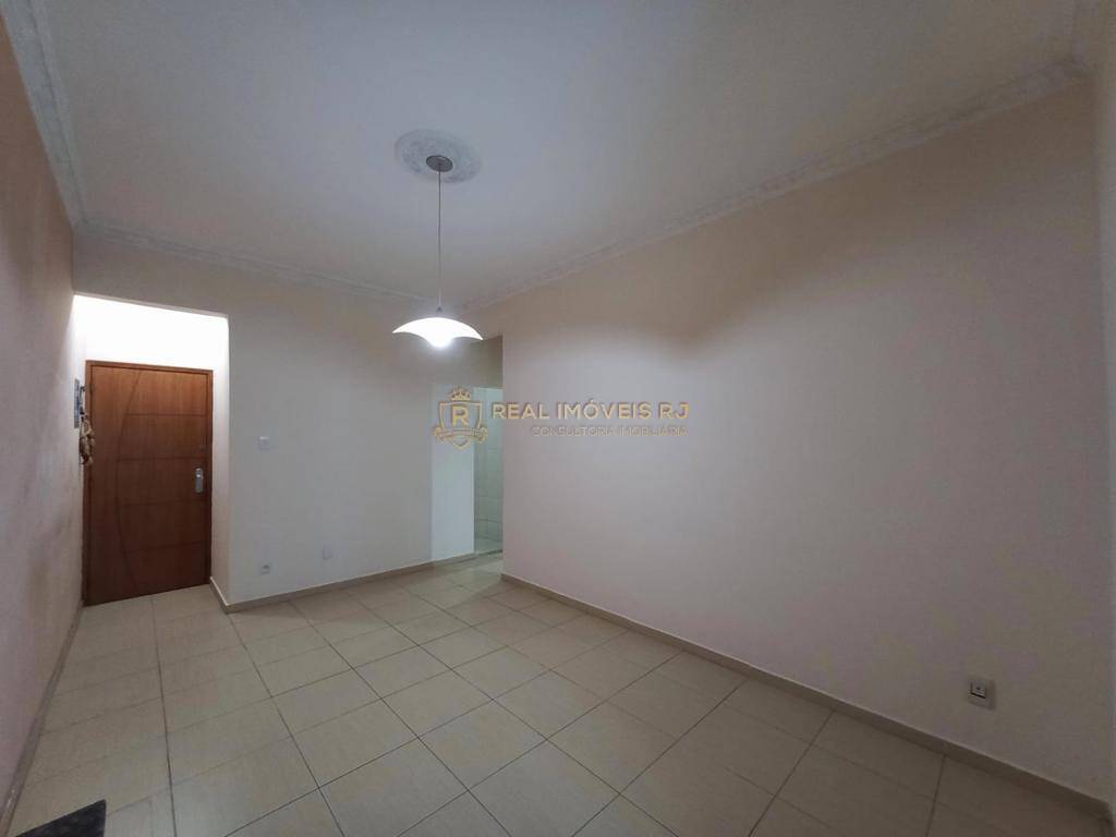 Apartamento à venda com 2 quartos, 70m² - Foto 4