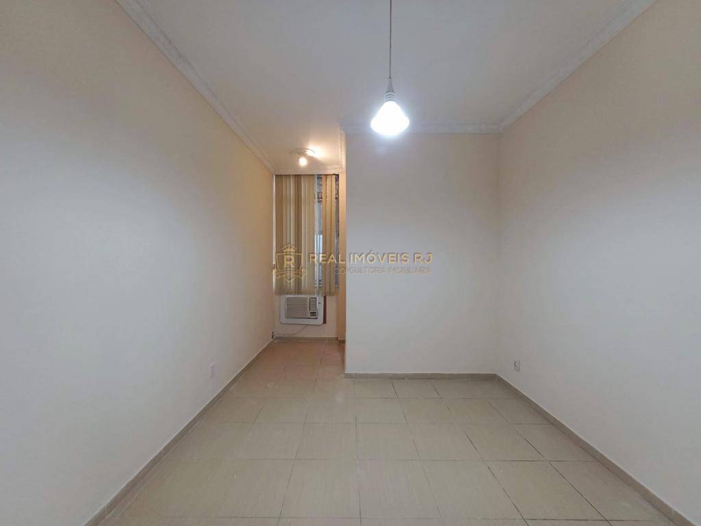 Apartamento à venda com 2 quartos, 70m² - Foto 7