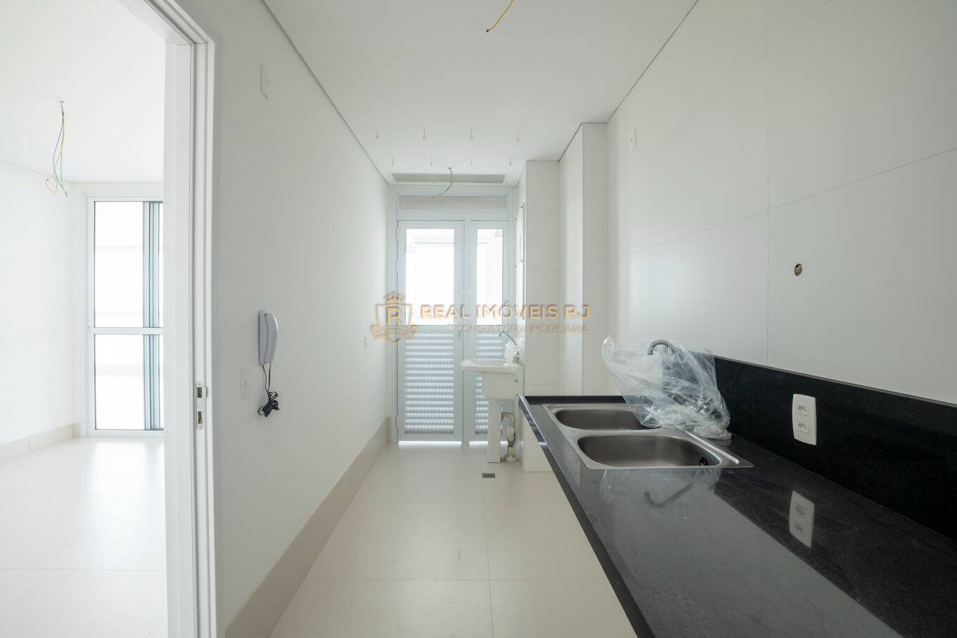 Apartamento à venda com 3 quartos, 148m² - Foto 7