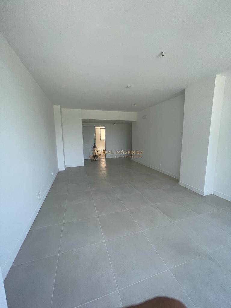 Apartamento à venda com 3 quartos, 155m² - Foto 4