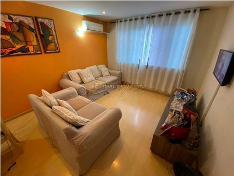 Apartamento à venda com 2 quartos, 102m² - Foto 3