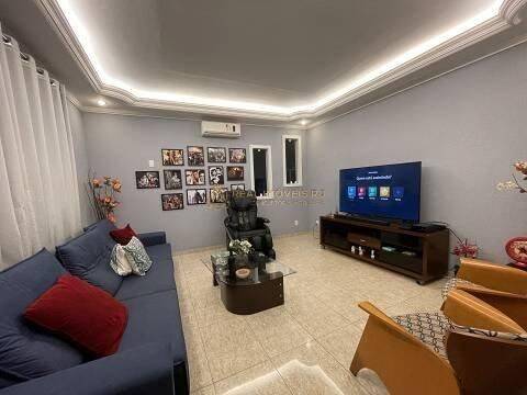 Casa à venda com 4 quartos, 560m² - Foto 3