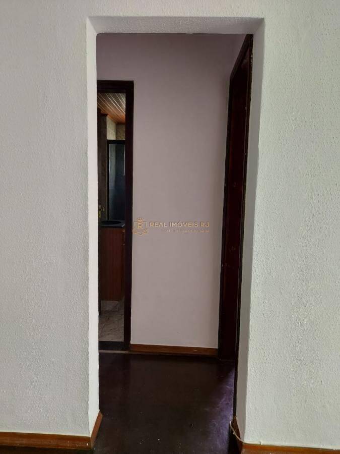 Apartamento à venda com 2 quartos, 65m² - Foto 3