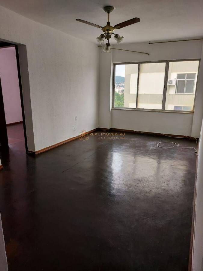 Apartamento à venda com 2 quartos, 65m² - Foto 5