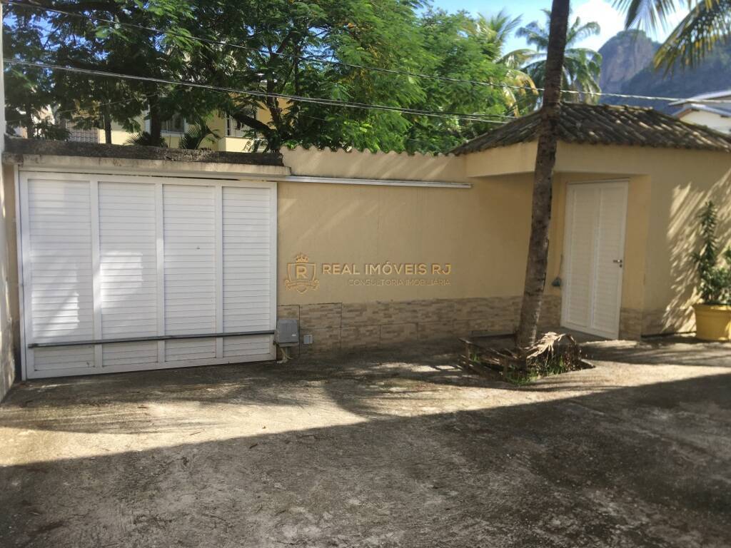 Casa à venda com 5 quartos, 320m² - Foto 5