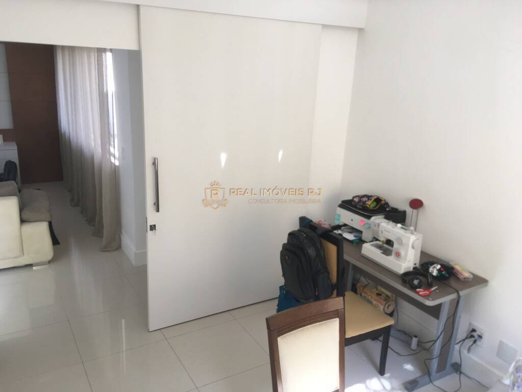 Casa à venda com 5 quartos, 320m² - Foto 30