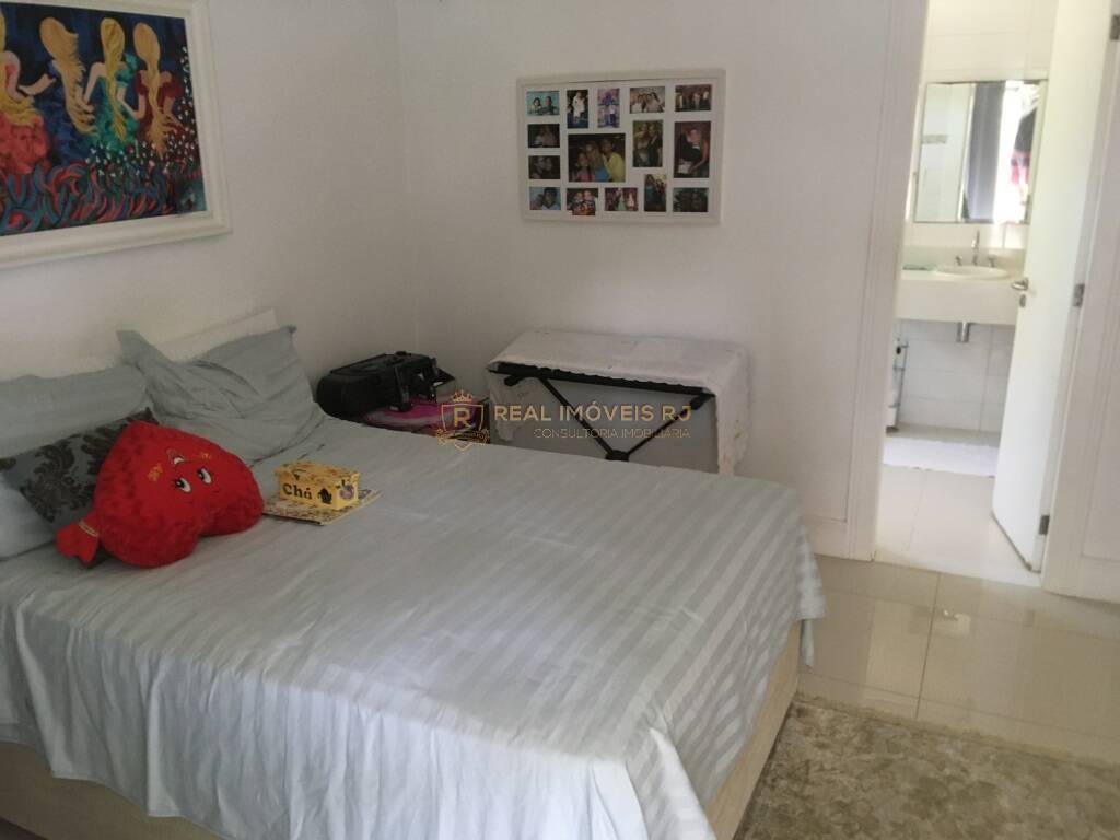 Casa à venda com 5 quartos, 320m² - Foto 57