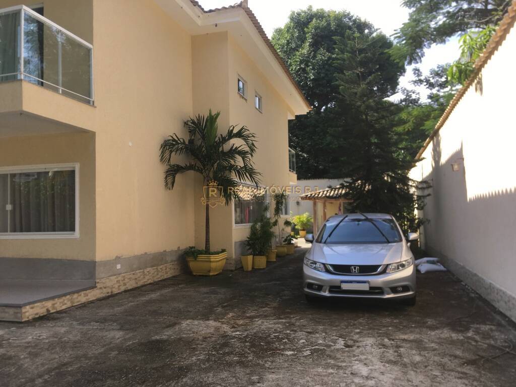 Casa à venda com 5 quartos, 320m² - Foto 94