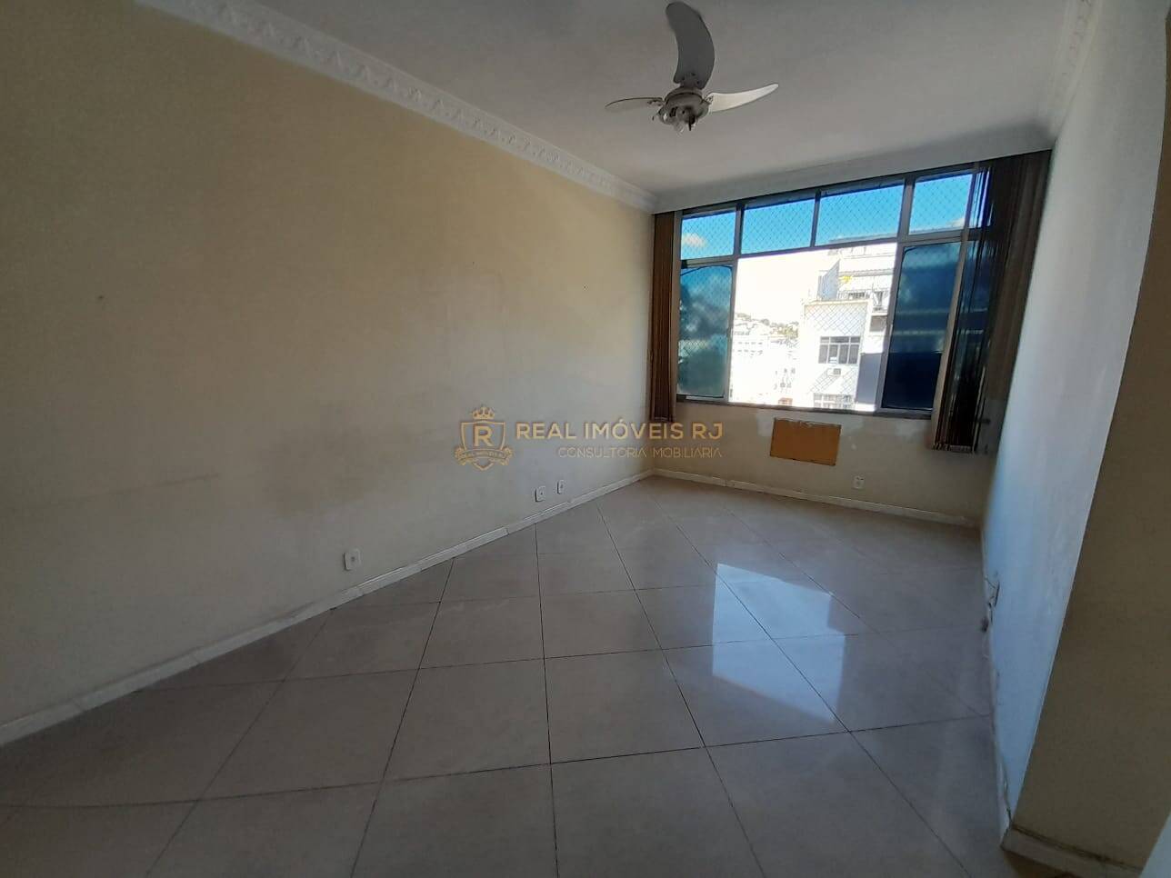 Apartamento à venda com 2 quartos, 71m² - Foto 8