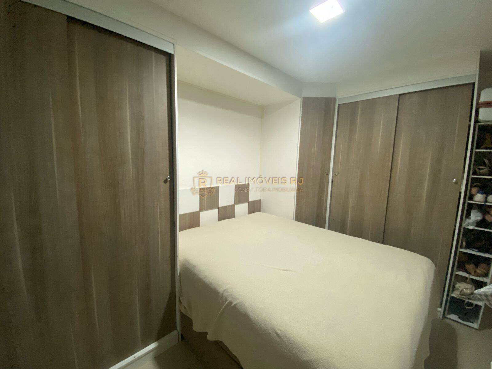 Apartamento à venda com 2 quartos, 69m² - Foto 9