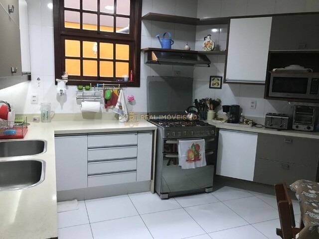 Casa à venda com 5 quartos, 630m² - Foto 17