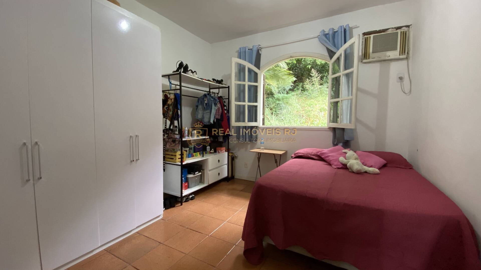 Casa à venda com 3 quartos, 220m² - Foto 25