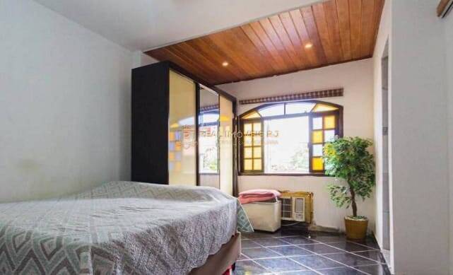 Casa à venda com 3 quartos, 100m² - Foto 7