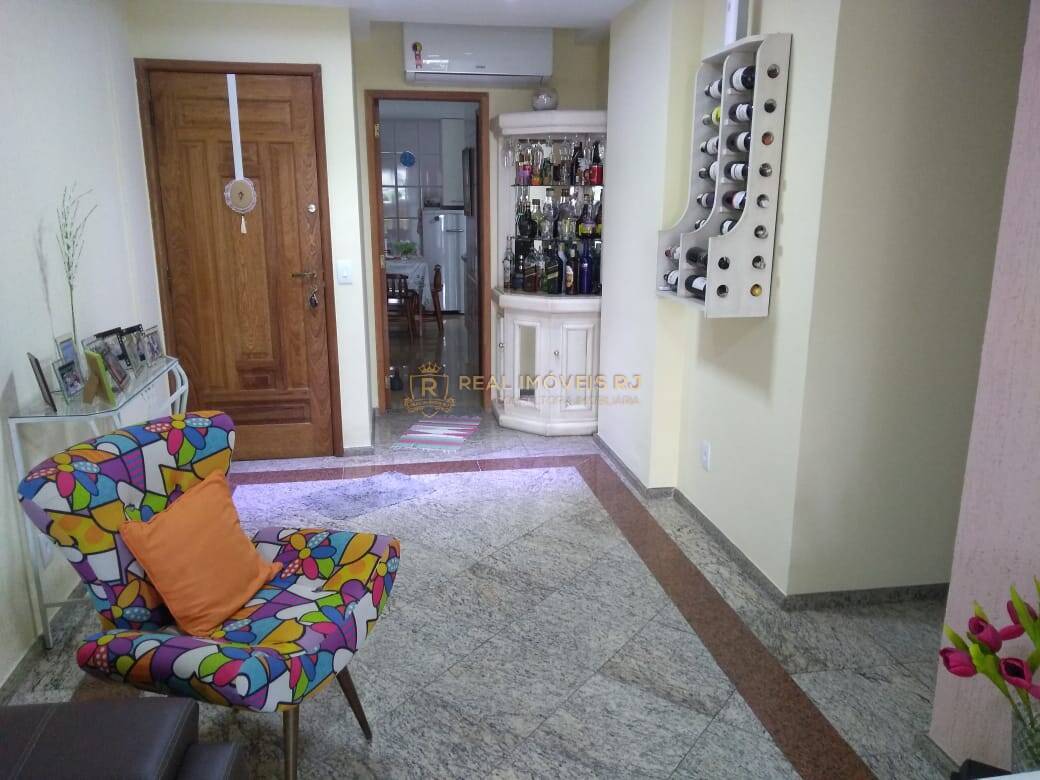 Apartamento à venda com 4 quartos, 104m² - Foto 2