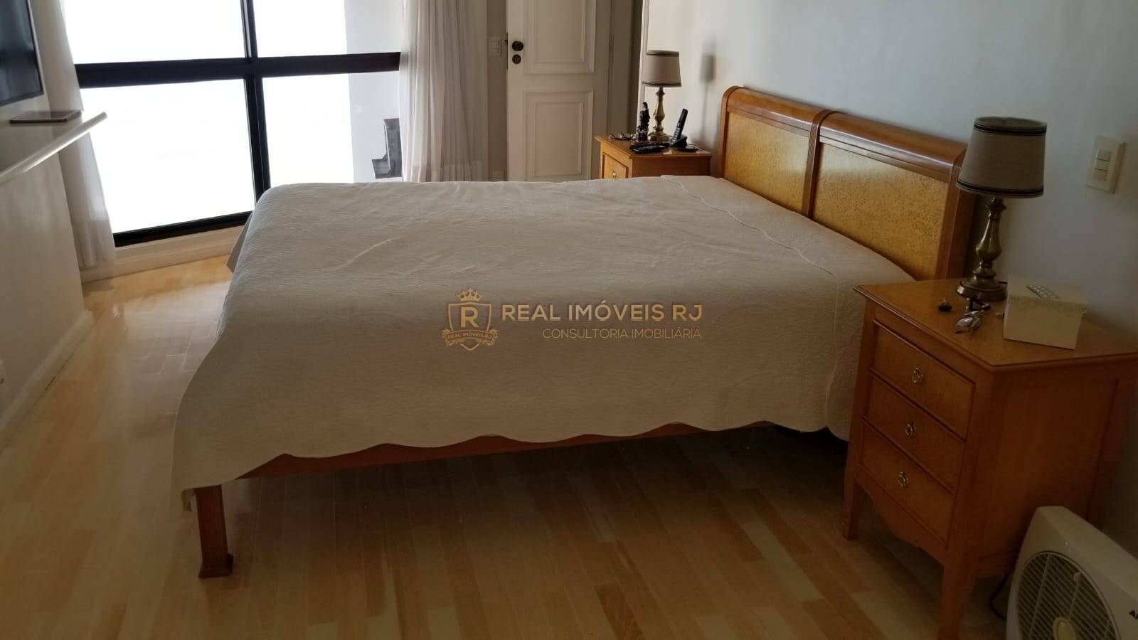 Apartamento à venda com 4 quartos, 310m² - Foto 9