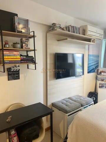 Apartamento à venda com 2 quartos, 86m² - Foto 13