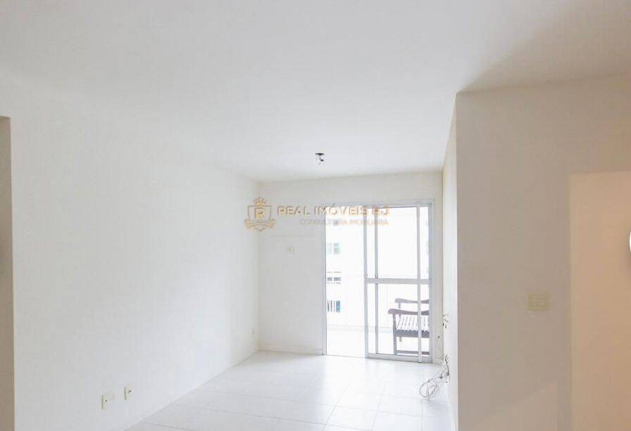 Apartamento à venda com 3 quartos, 80m² - Foto 2