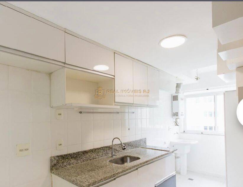 Apartamento à venda com 3 quartos, 80m² - Foto 9