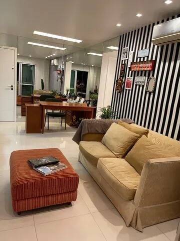 Apartamento à venda com 2 quartos, 65m² - Foto 1