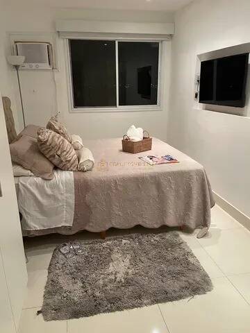 Apartamento à venda com 2 quartos, 65m² - Foto 11