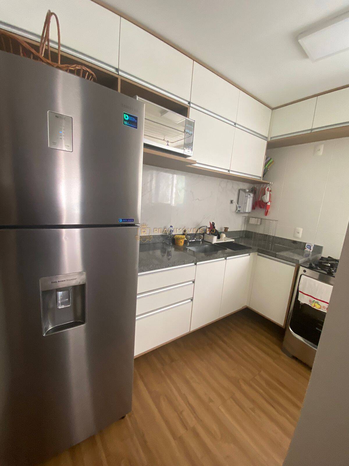 Apartamento à venda com 2 quartos, 81m² - Foto 3