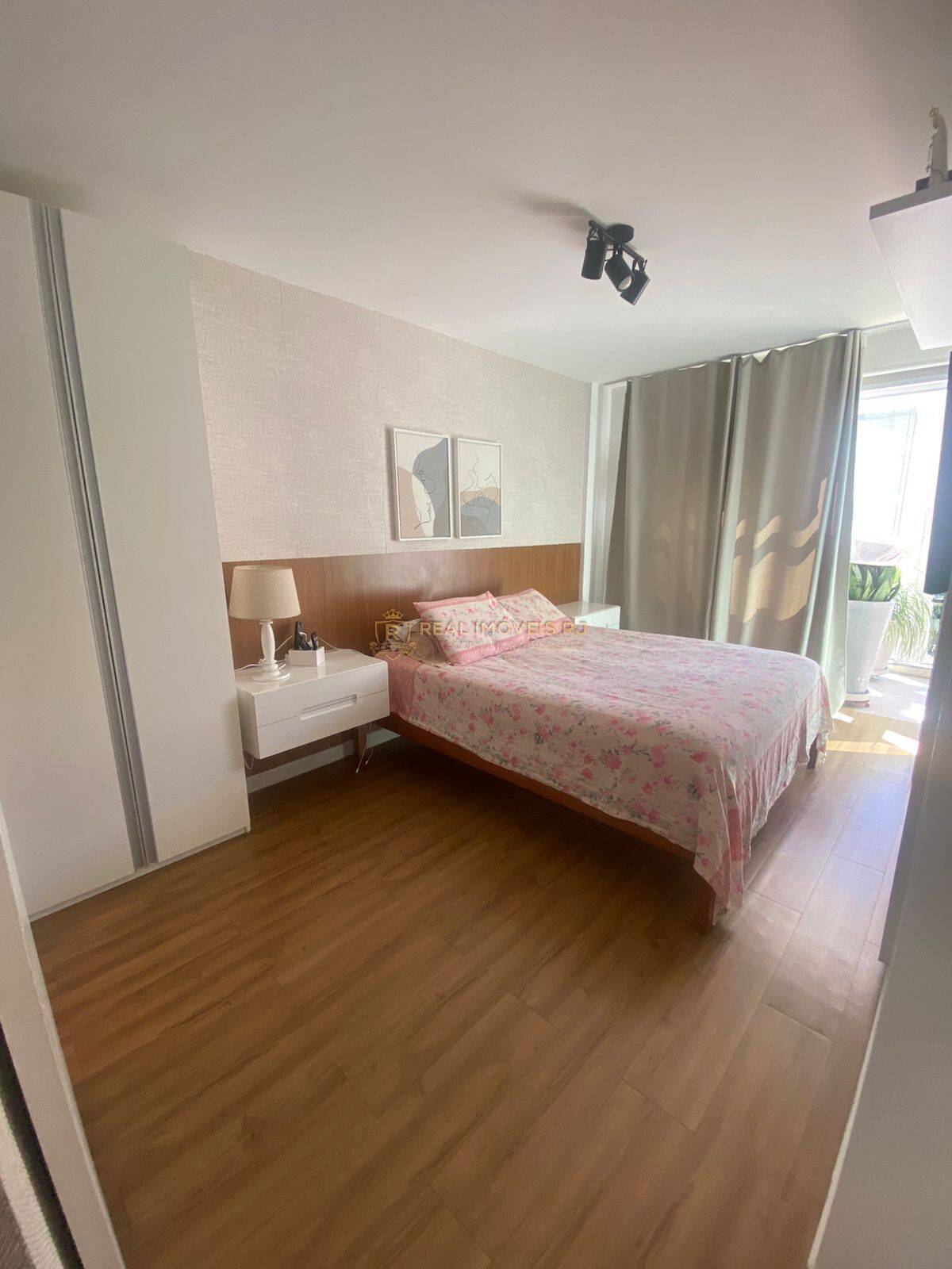 Apartamento à venda com 2 quartos, 81m² - Foto 9